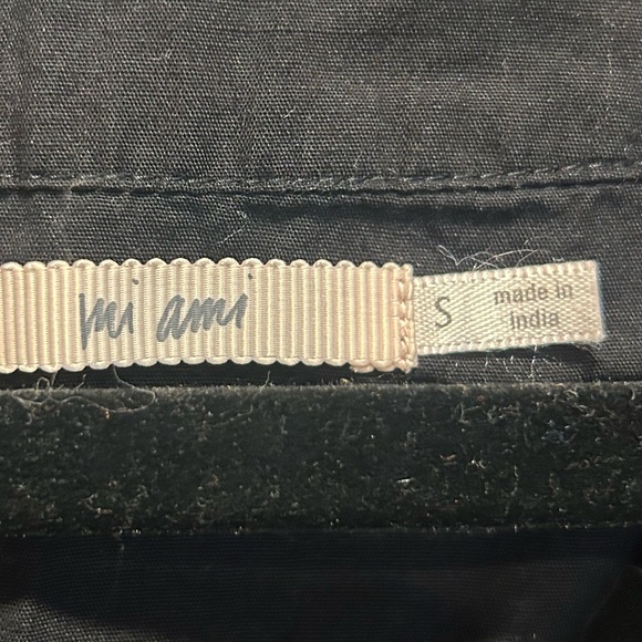 Miami Black Ruffle Sleeve Dress - Picture 2 of 7